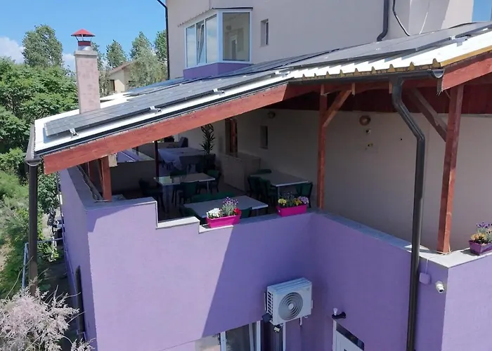 Pensionat Flux Mamaia Nord 3*