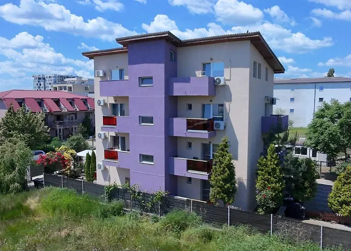 Pensionat Flux Mamaia Nord 3*