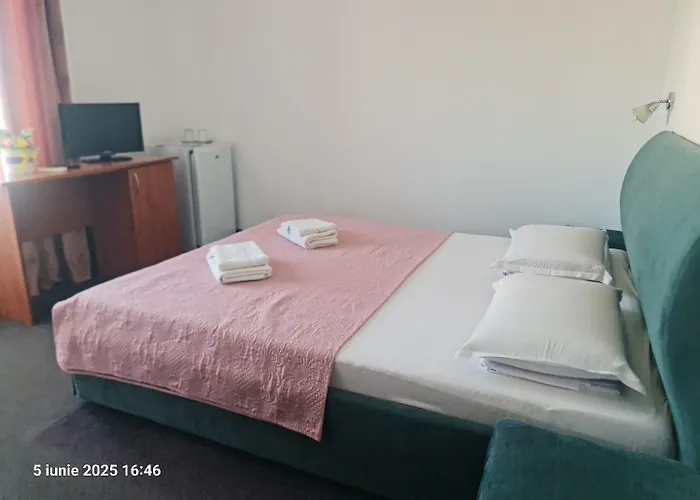 Flux Mamaia Nord Pensionat