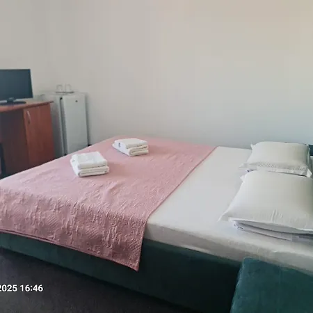 Flux Mamaia Nord Casa de hóspedes